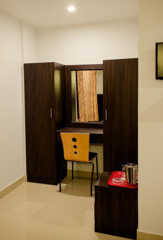 The Signature Inn Bangalore Phòng bức ảnh