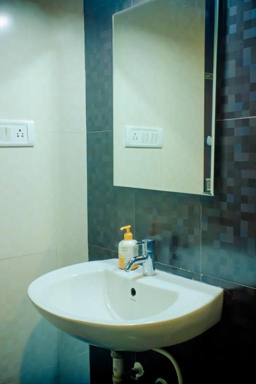 The Signature Inn Bangalore Phòng bức ảnh